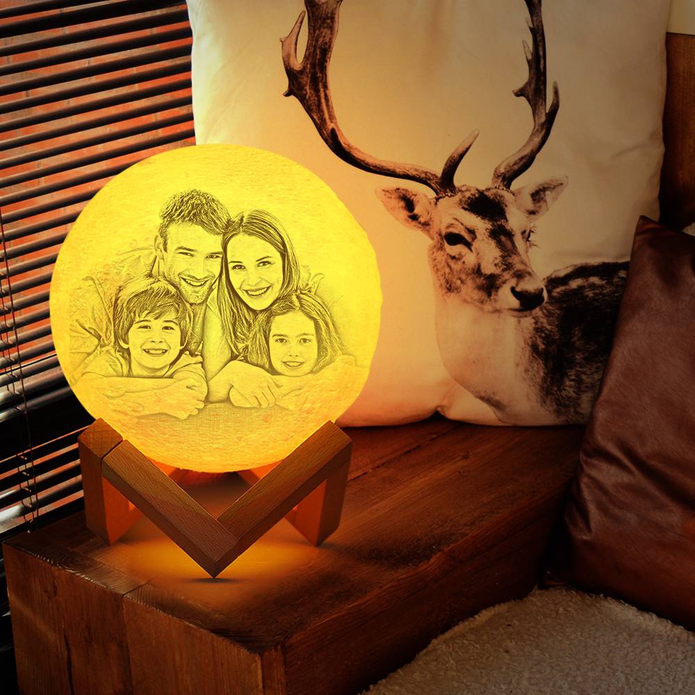 07. 3D Photo Moon Lamp